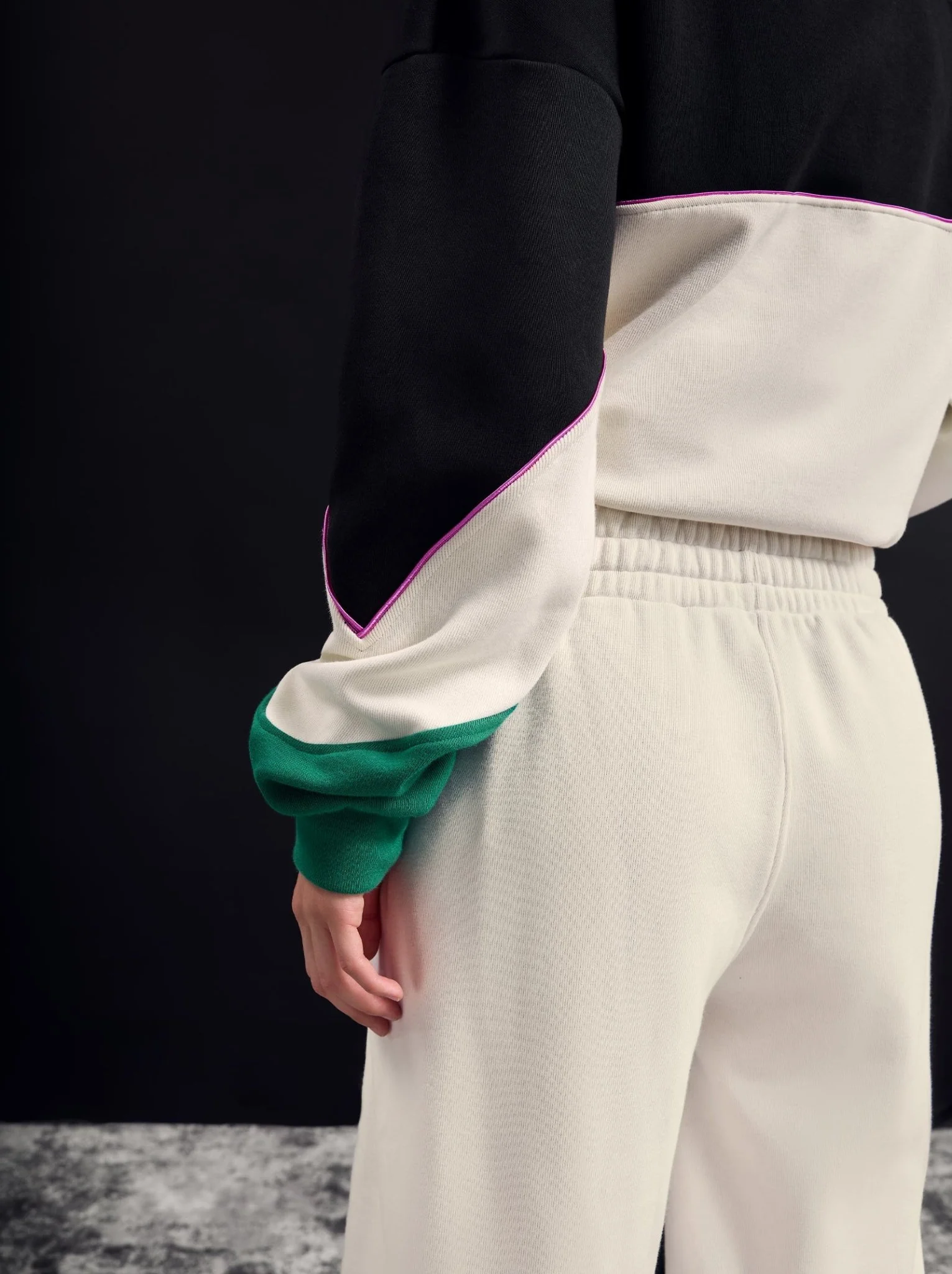 dana sweatshirt dublin - Image 5